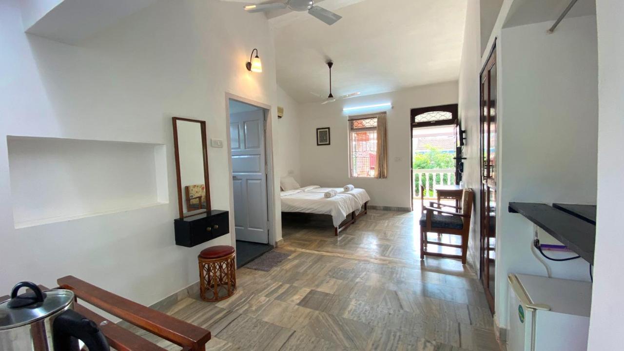 Peravel Beach Holiday Home Кандолим Екстериор снимка
