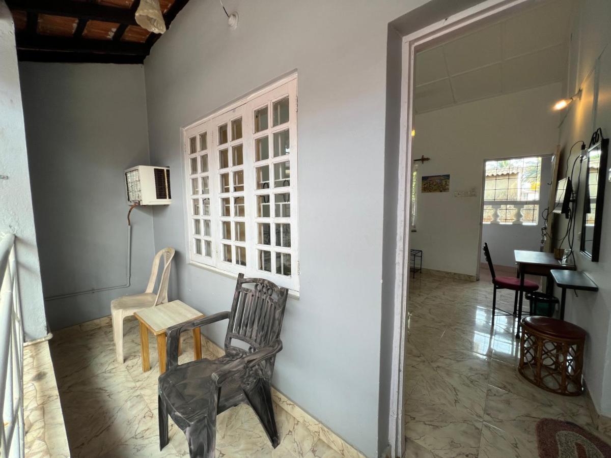 Peravel Beach Holiday Home Кандолим Екстериор снимка